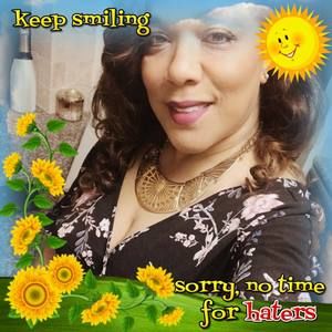 Meet your Posher, Juanita